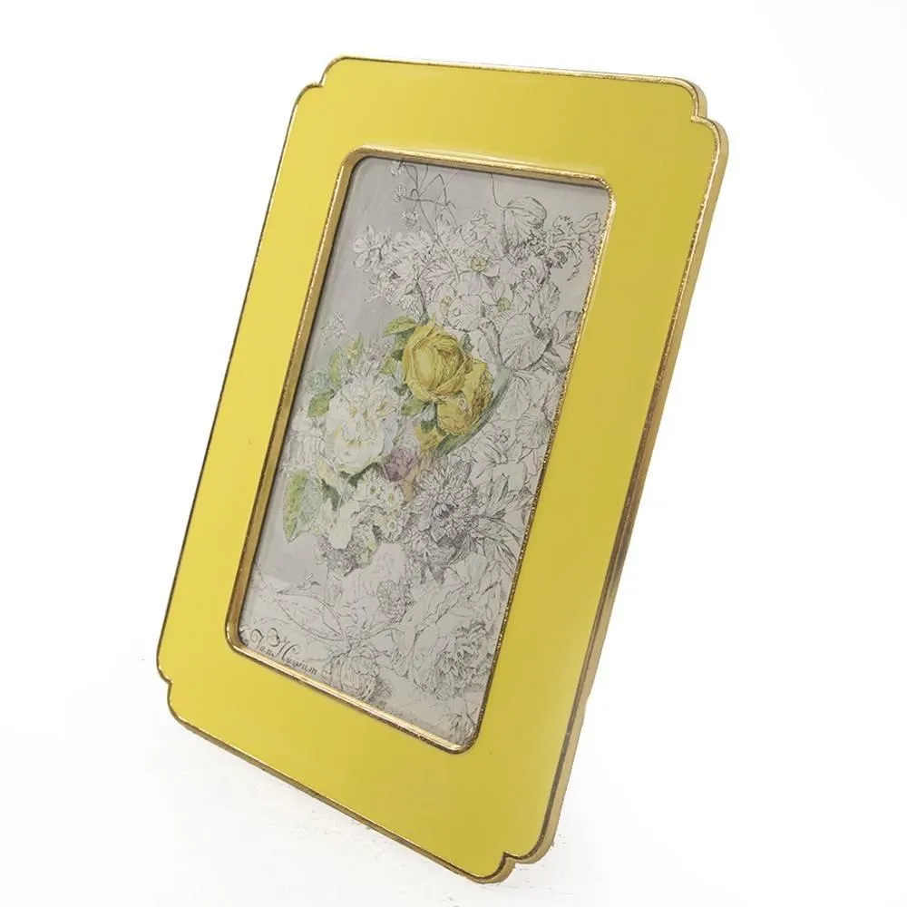 0905 (A D) Floral Yellow Medium