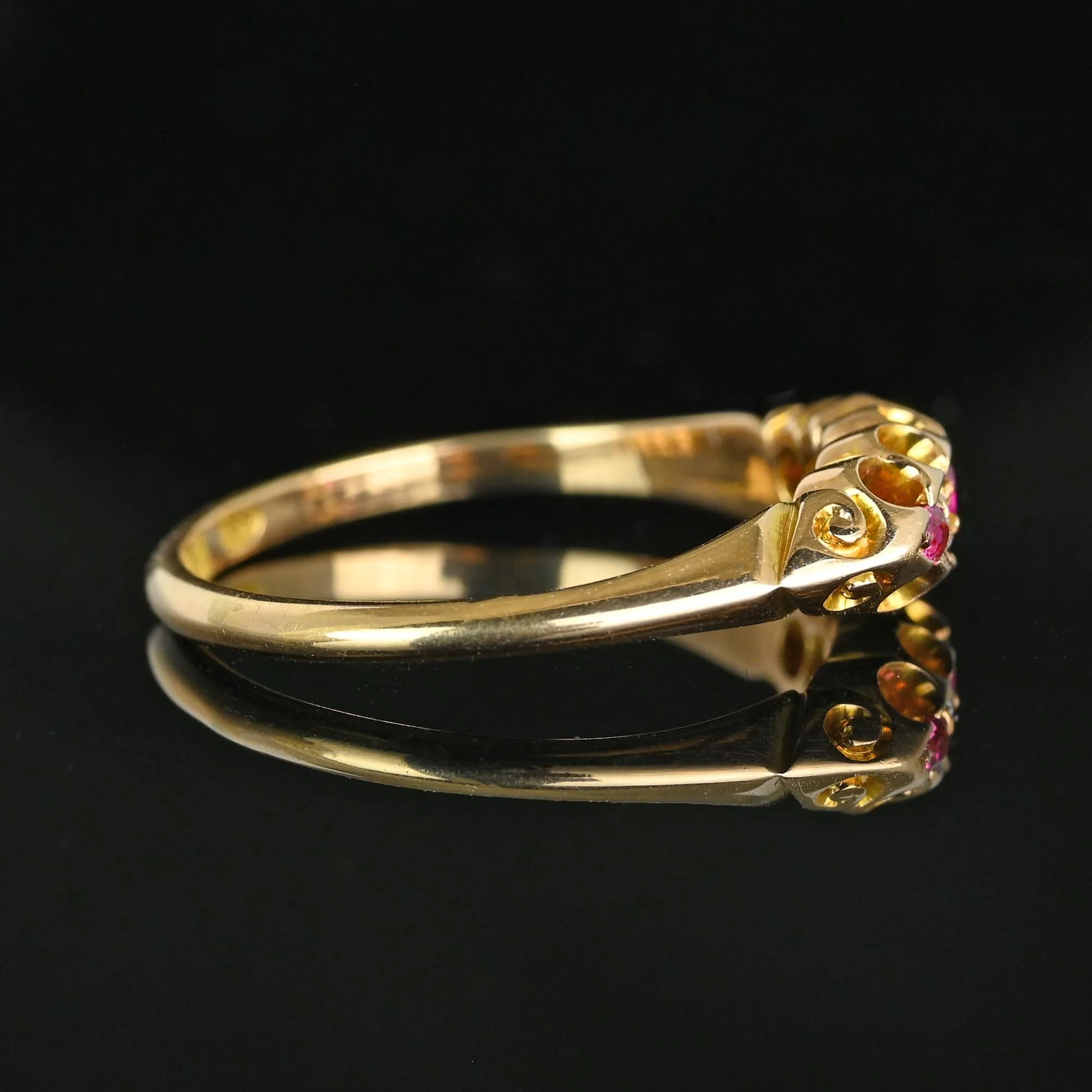 Antique Chester 15K Gold Rose Cut Diamond Ruby Ring