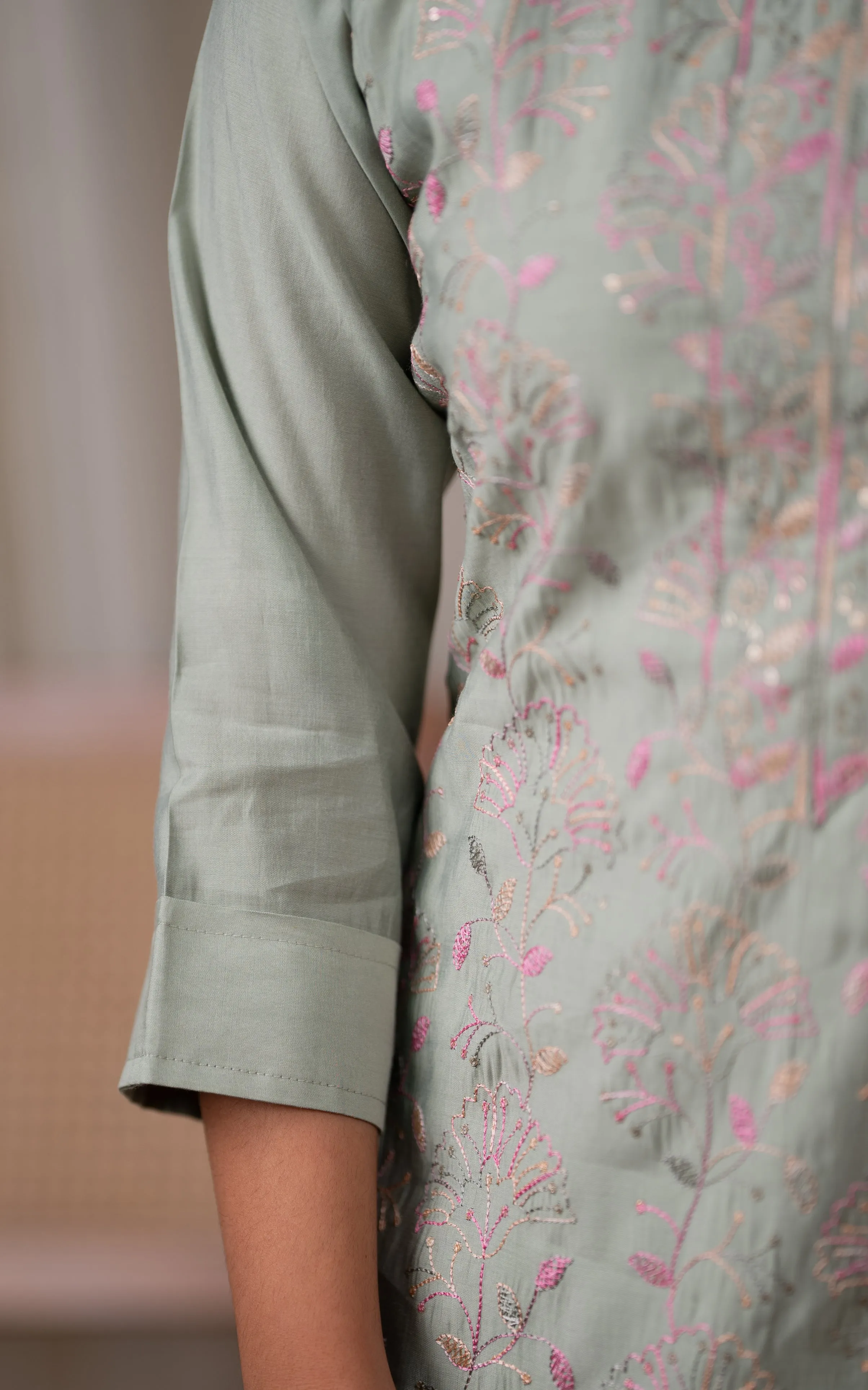 Saratha Pastel Green