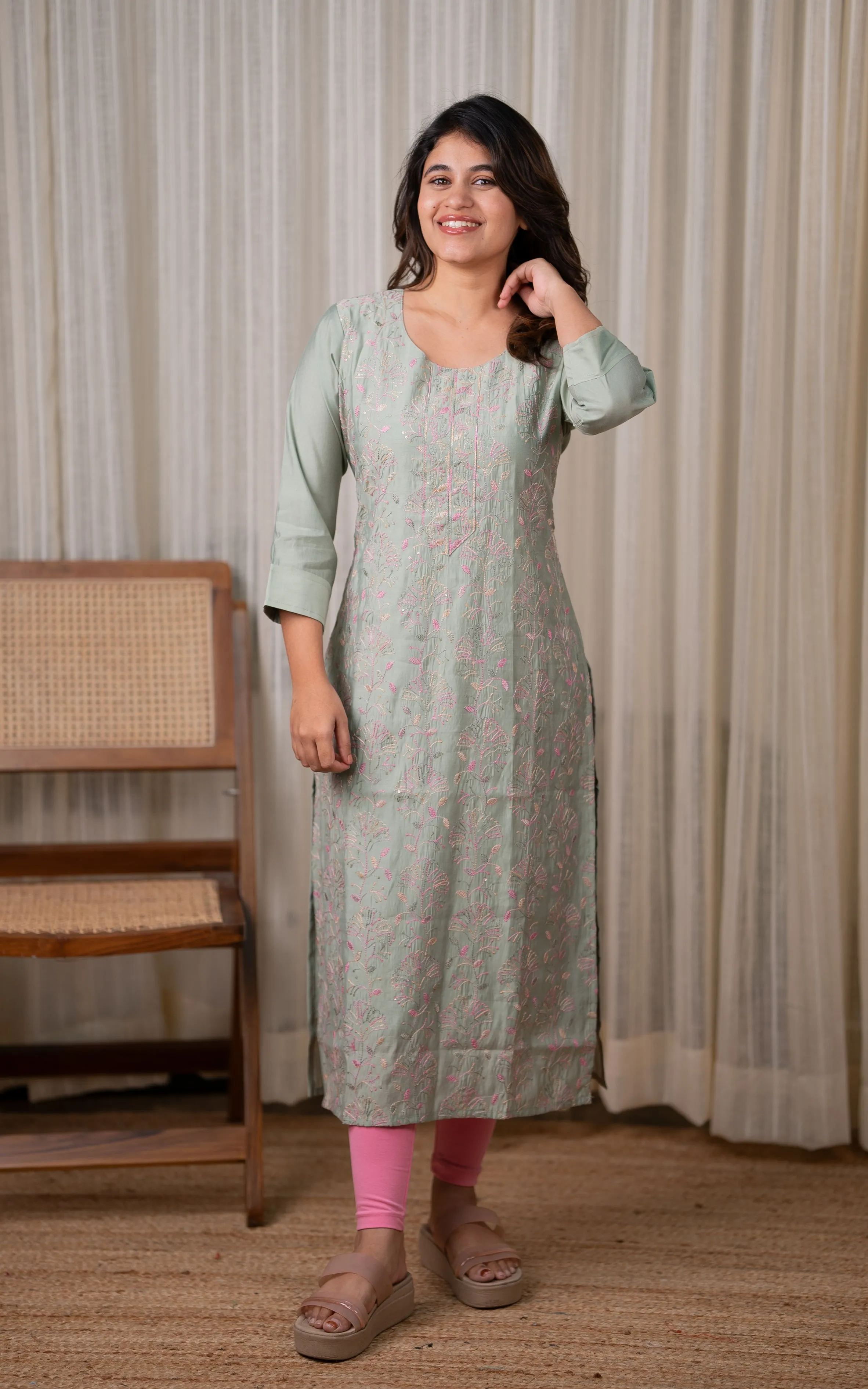 Saratha Pastel Green