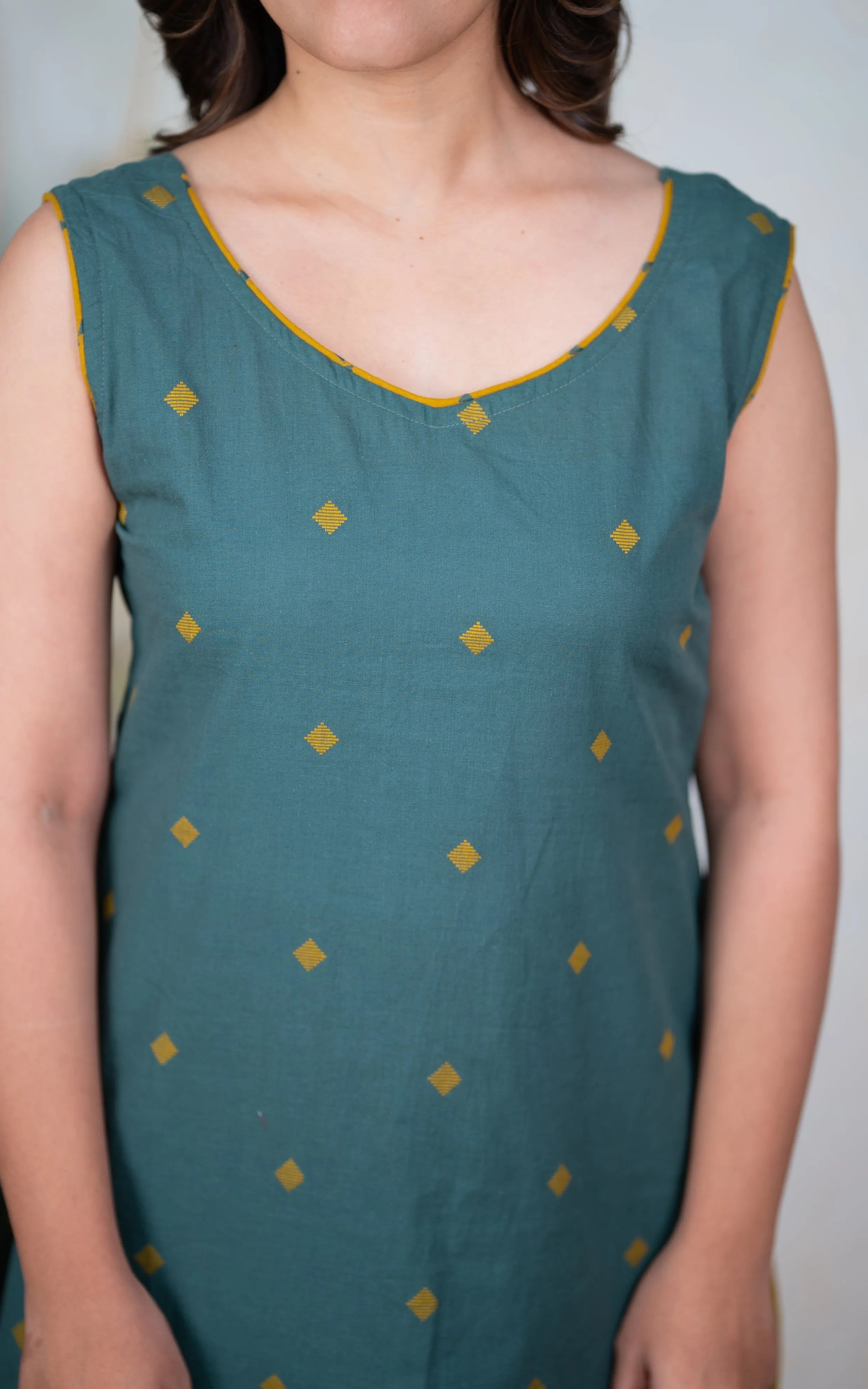 Sidhiksha Green (Kurti Pant)